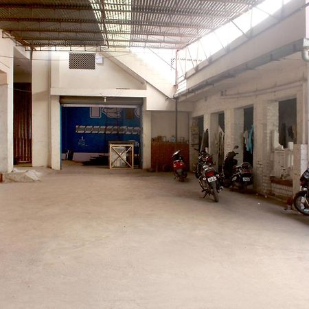 Perfect Homestay Ujjain Bagian luar foto