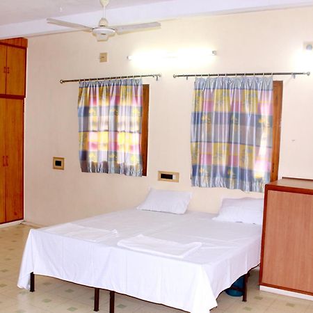 Perfect Homestay Ujjain Bagian luar foto